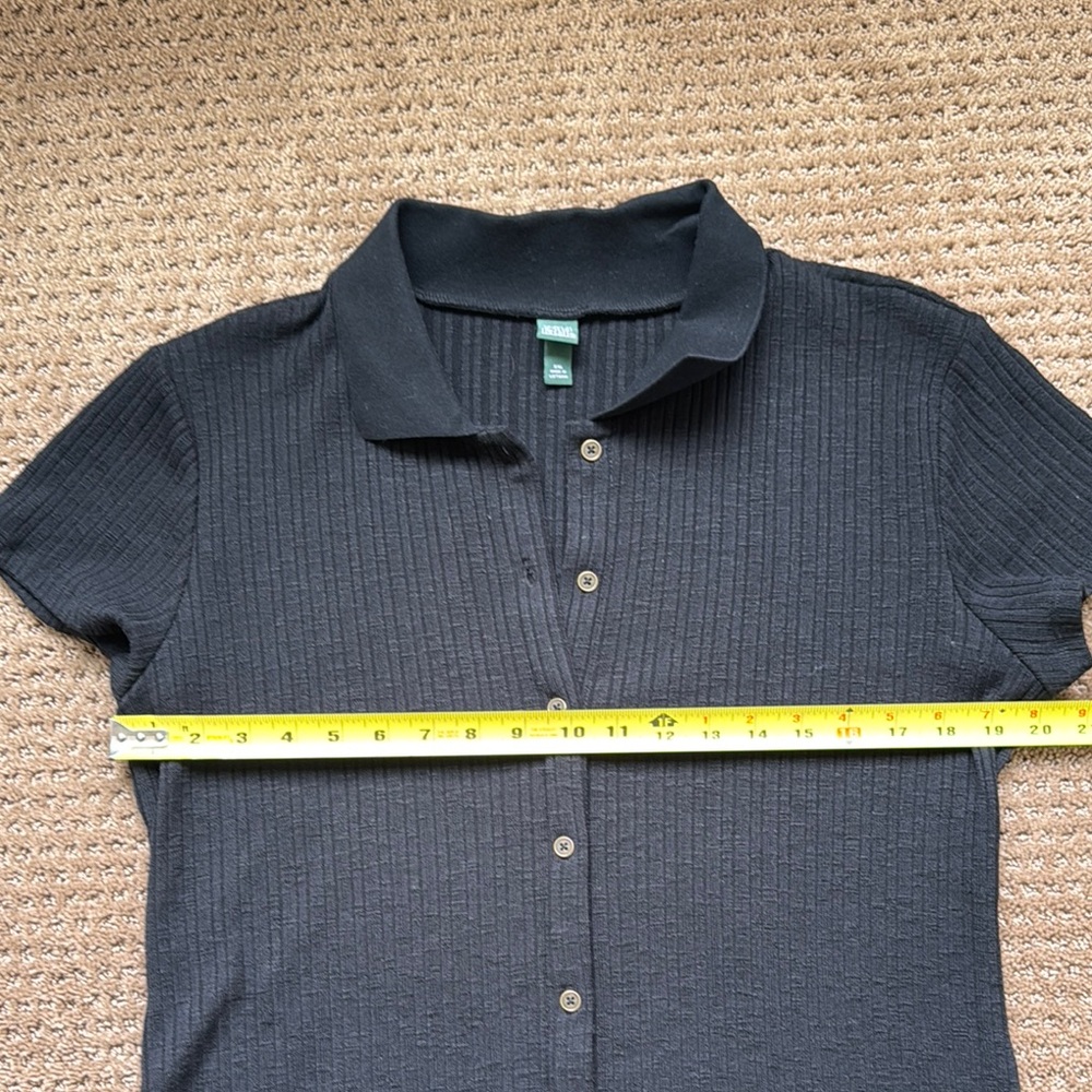 Black Ribbed Button-Down Dress! 🖤🖤🖤 - Picture 8 of 9
